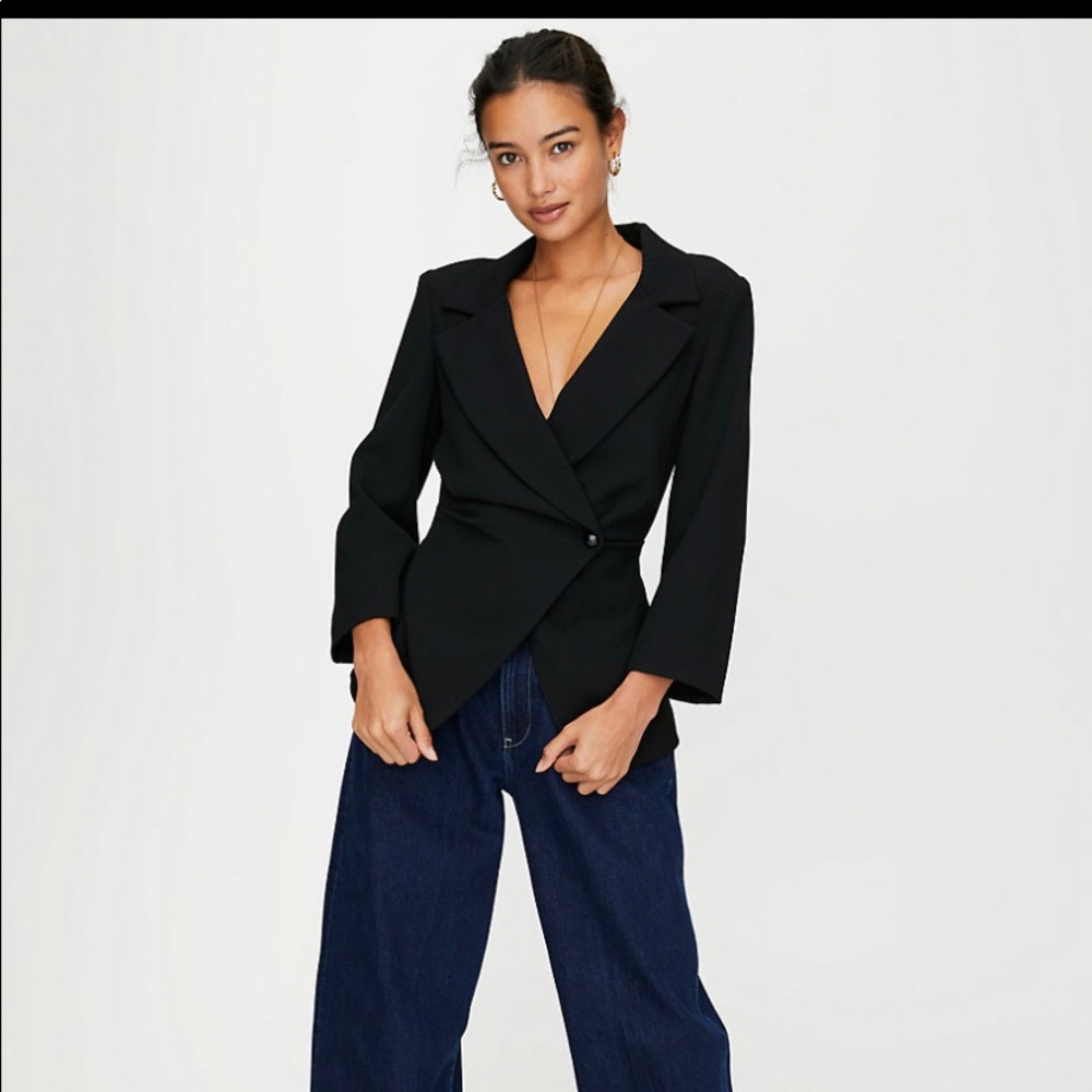 Aritzia Wilfred Selina Blazer